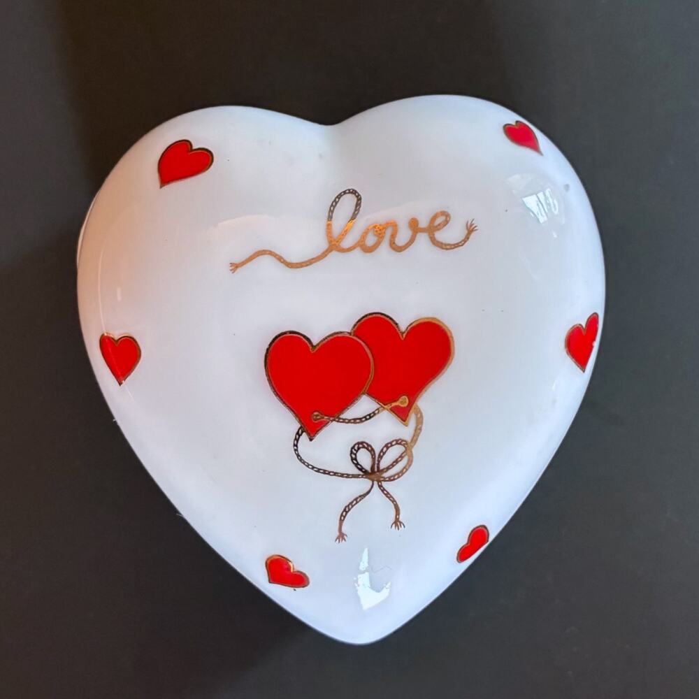 Vintage 1987 Lefton Heart Trinket Box Love Red Hearts Bone China Taiwan #0468
